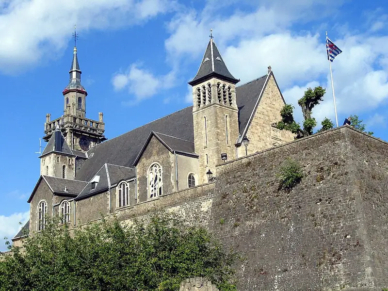 Arlon (Belgique) : l’église Saint-Donat (XVIIe siècle)