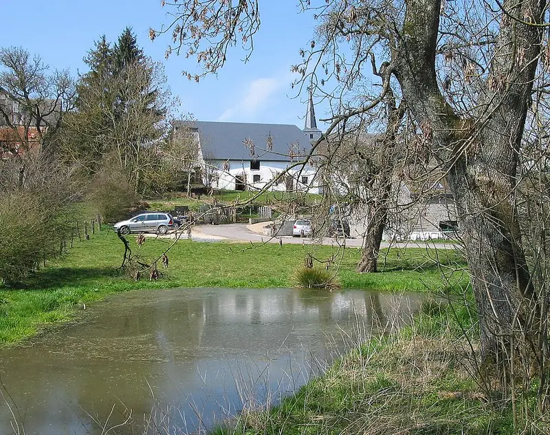 Bertogne (Belgique), le quartier de l'église Saint-Lambert