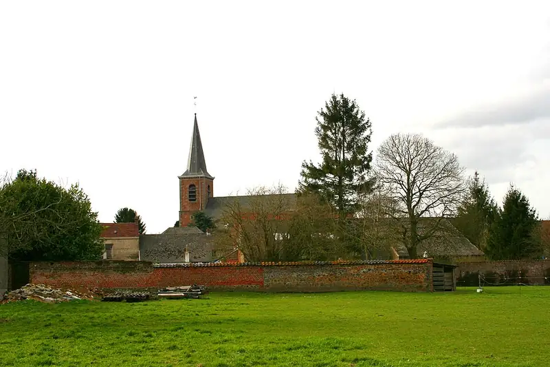 Cambron-Saint-Vincent (Belgique), le village vu de la Rue d’Ath