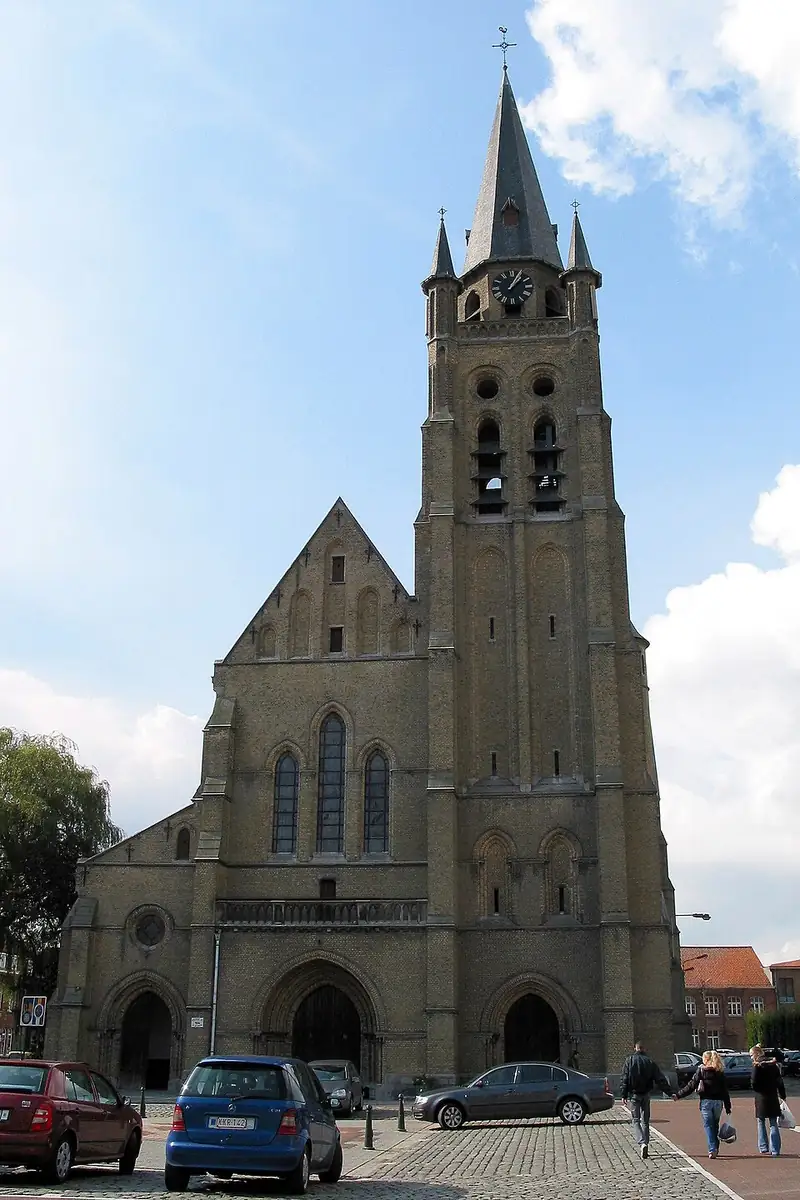 Comines (Belgique), l'église St-Chrysole (1912)