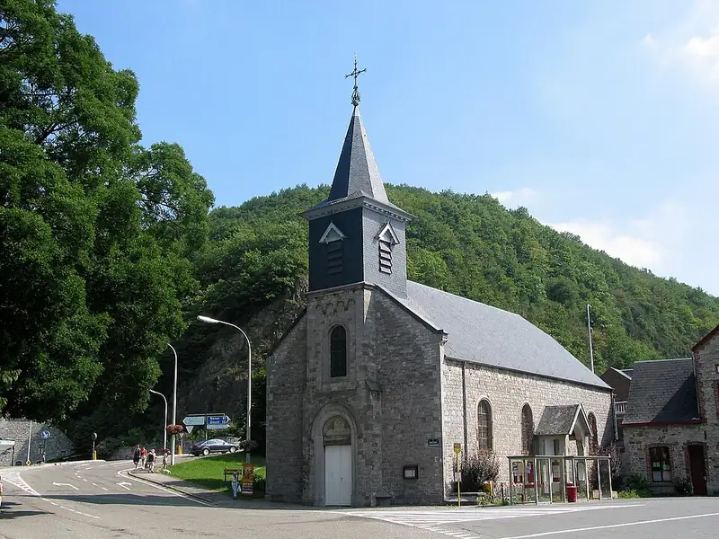 Hastière-Lavaux (Belgique), l’église Saint Nicolas (1789)