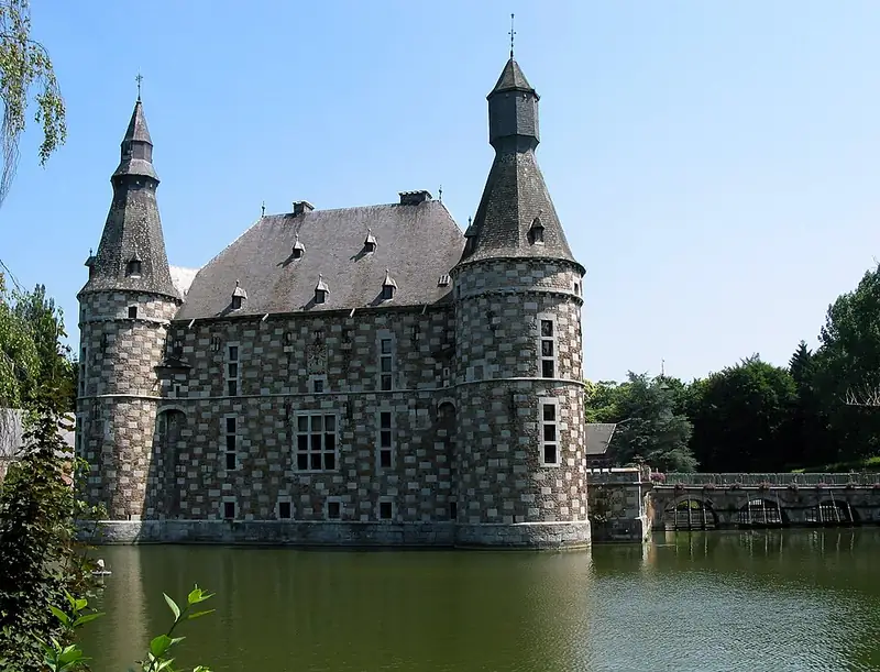 Jehay (Belgique), le château (XVI-XVIIe siècles)