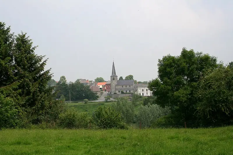 Leugnies (Belgique), le village vu depuis le sud-ouest