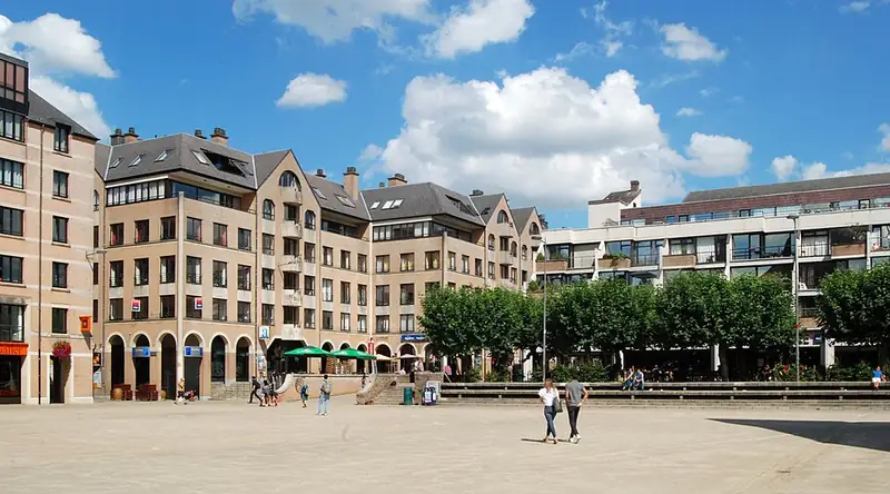Belgique - Louvain-la-Neuve - Grand-Place