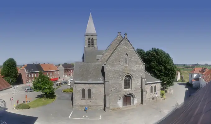Néchin (Belgique), Église Saint Amand