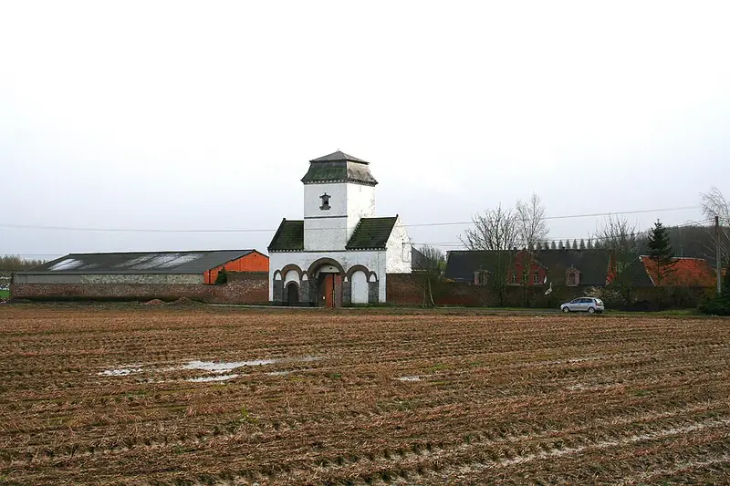 Ormeignies, la tour-porche et le corps de logis de la ferme de la Grande Rosière" (XVIIIe siècle)