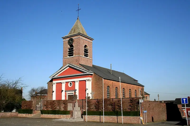 Ostiches (Belgique), l’église Saint-Pierre (XVIII/XIXe siècles)
