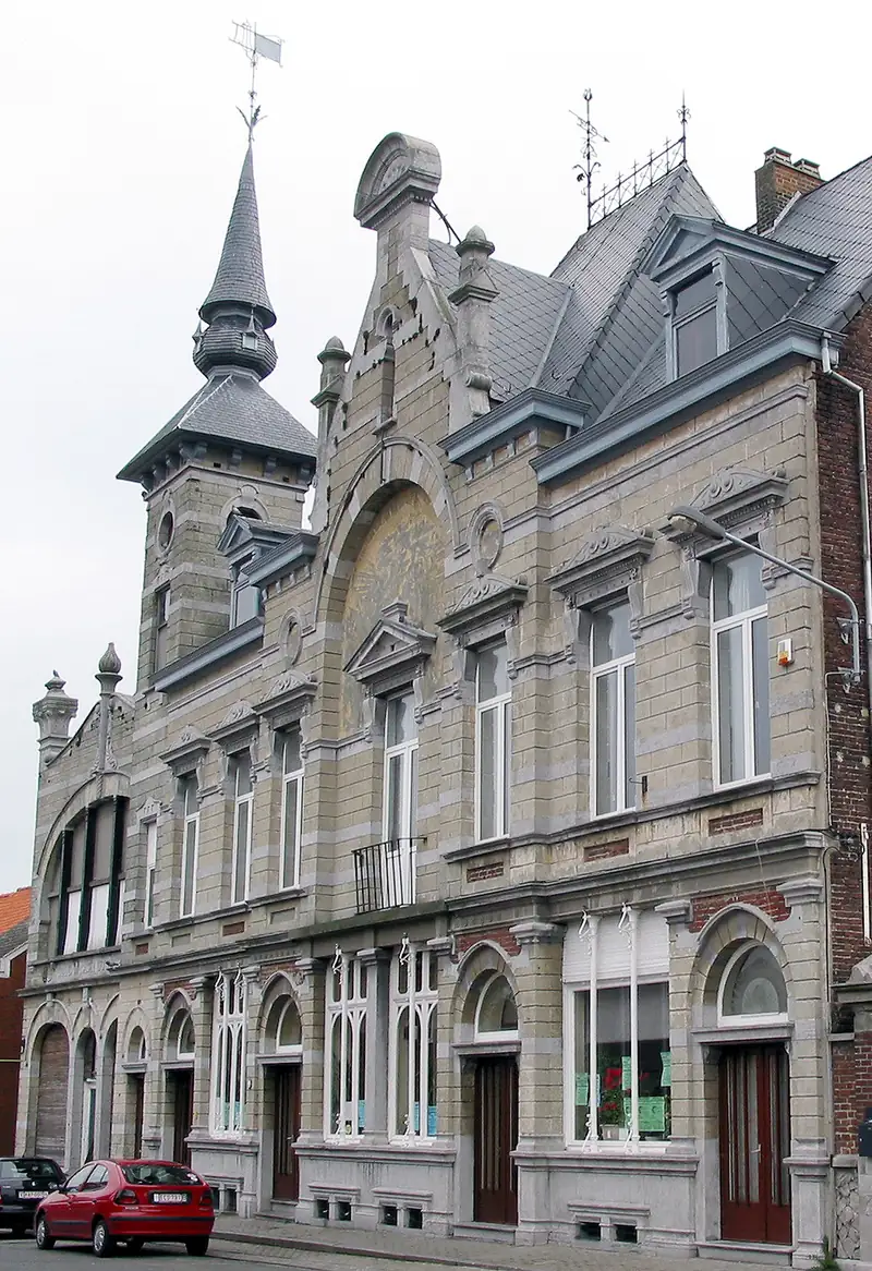 Pâturages (Belgique), la Maison du Peuple (1898) et le Grand Magasin du Peuple (1913) - Architecte: Eugène Bodson