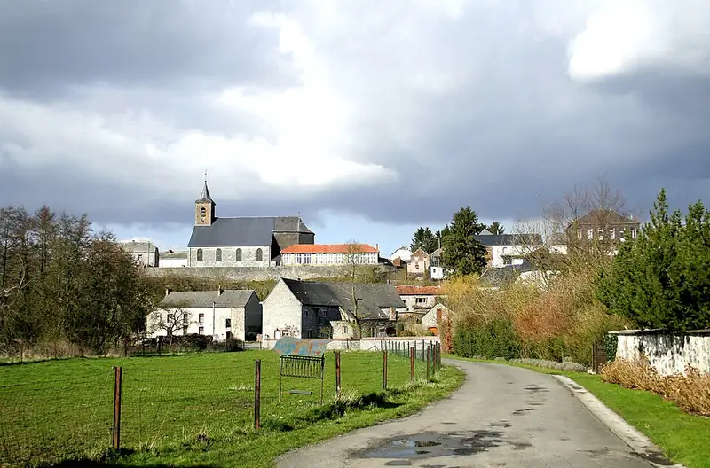 Solre-Saint-Géry, Belgique, le quartier de l'église