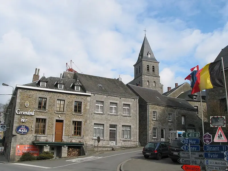 Spontin (Belgique), début de la ruelle Bouchat