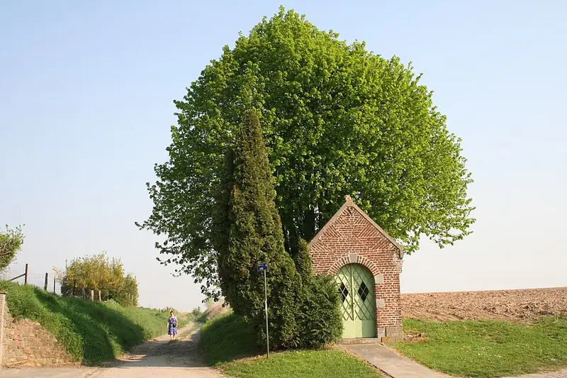 Villers-Saint-Ghislain (Belgique), la chapelle Notre-Dame du Saint-Cordon (1870)