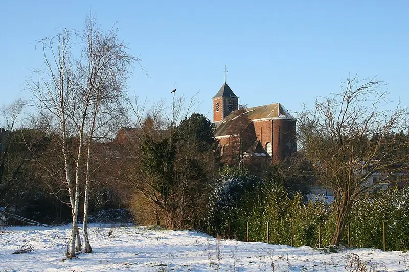 Waudrez (Belgique), le quartier de l'église Saint-Remy
